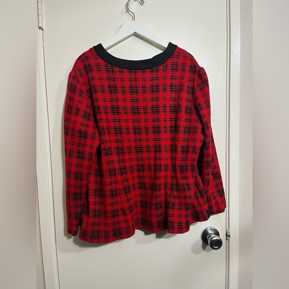 Vintage Plaid Blazer With Unique Design - Picture 2 of 3